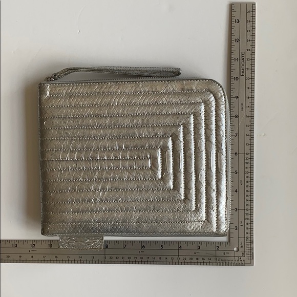 Bags/ iPad case from python design by JZAR - Picture 7 of 9